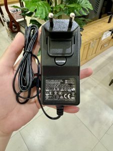 Adapter Nguồn 19v 1.8a